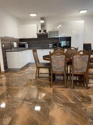 Apartman L. بنجول المظهر الخارجي الصورة